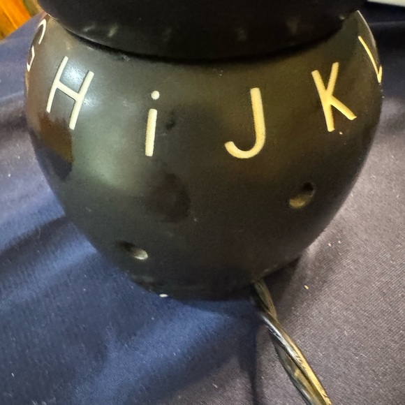 Retired Scentsy ABC's Warmer - Teachers Appreciation Gift Idea - Picture 9 of 10